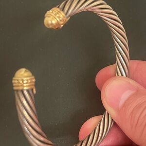 Elegant Two-Tone Twisted Bracelet